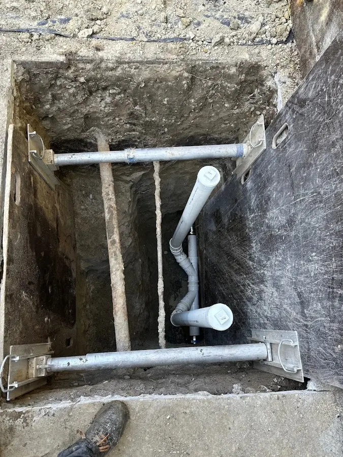 Experienced plumber completing Drain Cleaning work in Verona